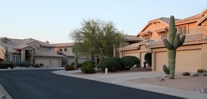 File:Homes in Ironwood Village, Scottsdale, Arizona.jpg