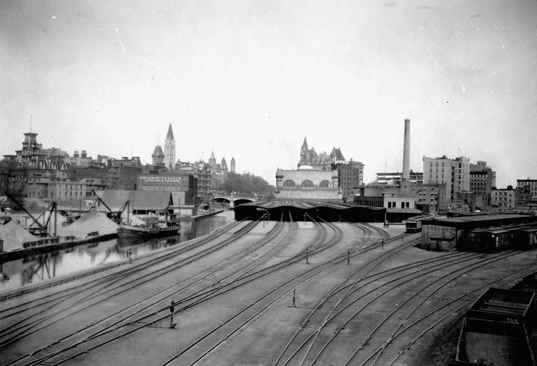 File:Union Station Ottawa a034379.jpg