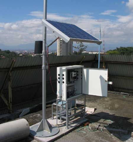 File:Data logger application for weather station.jpg