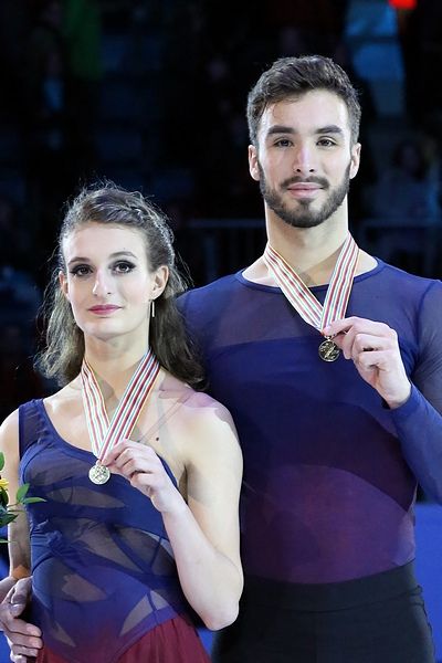 File:Gabriella Papadakis and Guillaume Cizeron 2016.jpg