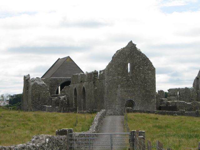 File:Knockmoy Abbey 957024.jpg