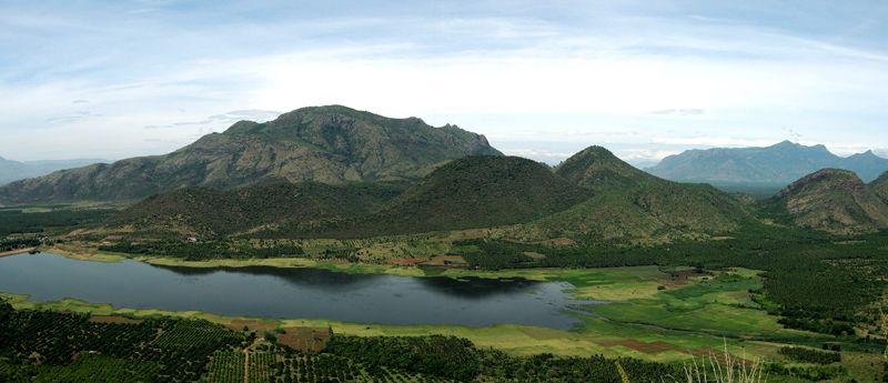 File:Manjalaru Dam, Theni District.jpg