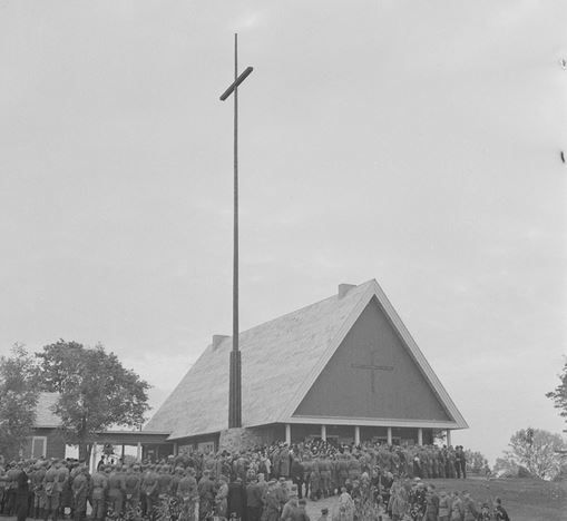 File:Pajarin Church.jpg