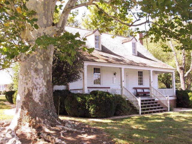 File:Tavern on Mountain Road.JPG