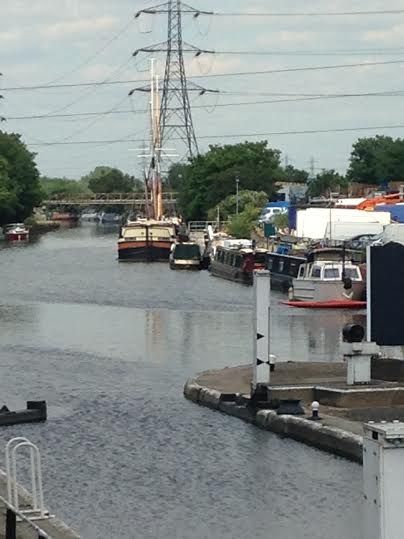 File:Tottenham Hale Canals Lee Valley Park.jpg