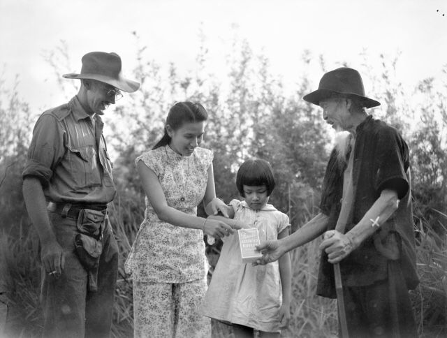 File:BRUNEI, BORNEO. 29 JUNE 1945. 02.jpg