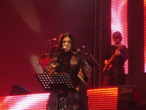 File:Kaliopi koncert.jpg