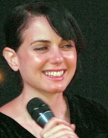 File:Mia Kirshner red lighted cropped 2.jpg