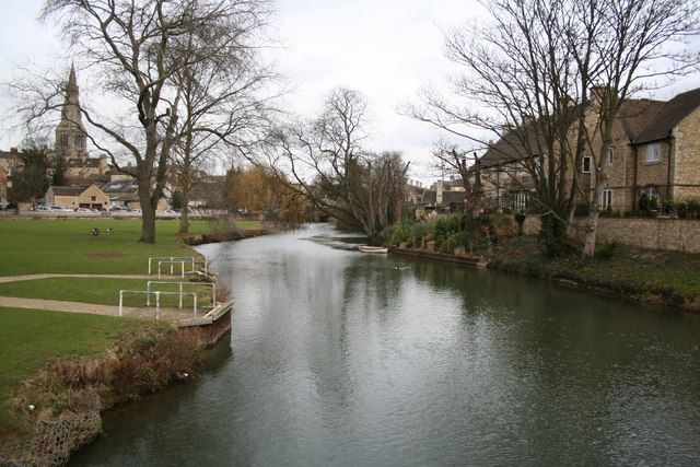 File:River Welland - geograph.org.uk - 160240.jpg