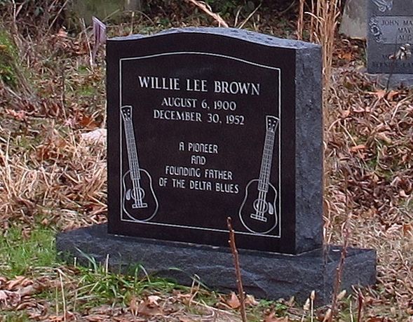 File:Willie Brown - grave.jpg