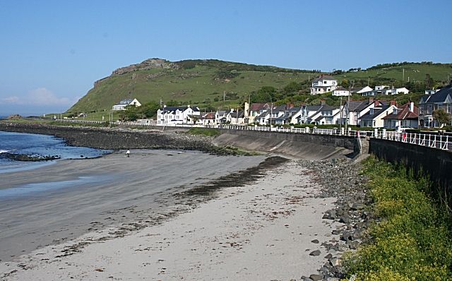 File:Ballygally - geograph.org.uk - 474677.jpg