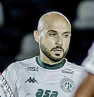 File:Botafogo-SP 1x1 Guarani - Régis (cropped).jpg