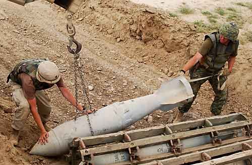 File:Canadian bomb disposal in Afghanistan.jpg