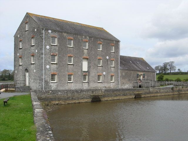 File:Carew tide mill (geograph 3764233).jpg