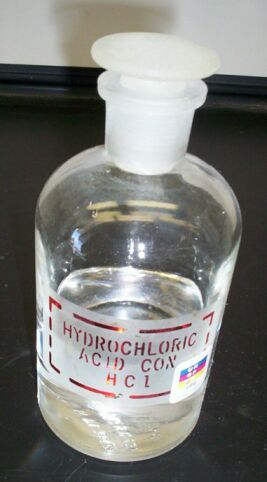 File:Hydrochloric acid 03.jpg