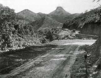 File:Laws ghat road.jpg