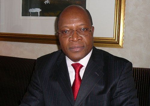 File:Oscar Kashala - Radio Okapi - 2010-06-10.jpg