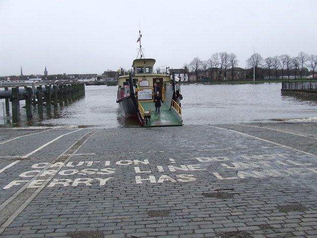 File:Renfrew Ferry - geograph.org.uk - 671085.jpg