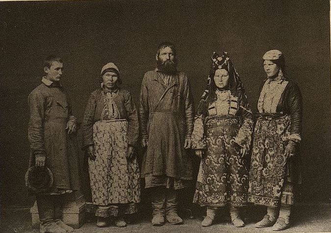 File:Wotyaks (Udmurts).jpg