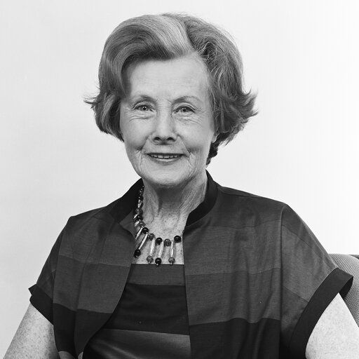 File:1649910309255 NP0434 Barbara CASTLE 002 MOBILE.jpg