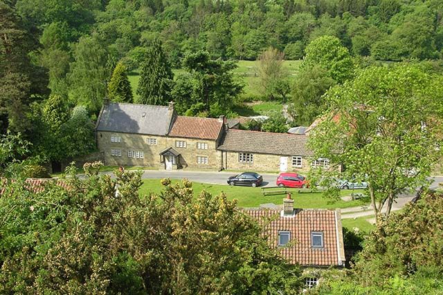 File:Beck Hole - geograph.org.uk - 701385.jpg