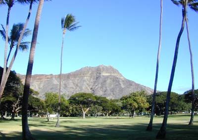 File:Diamond Head Kapiolani Park.jpg