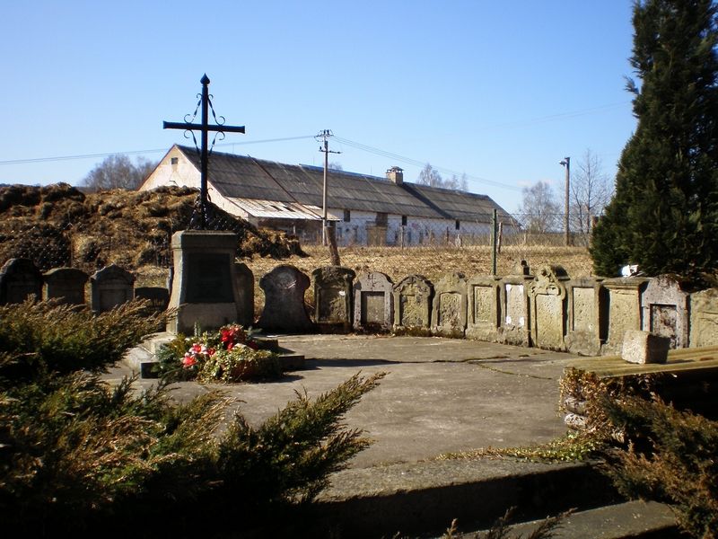 File:Dolní Paseky cemetery 2009-03-31.jpg