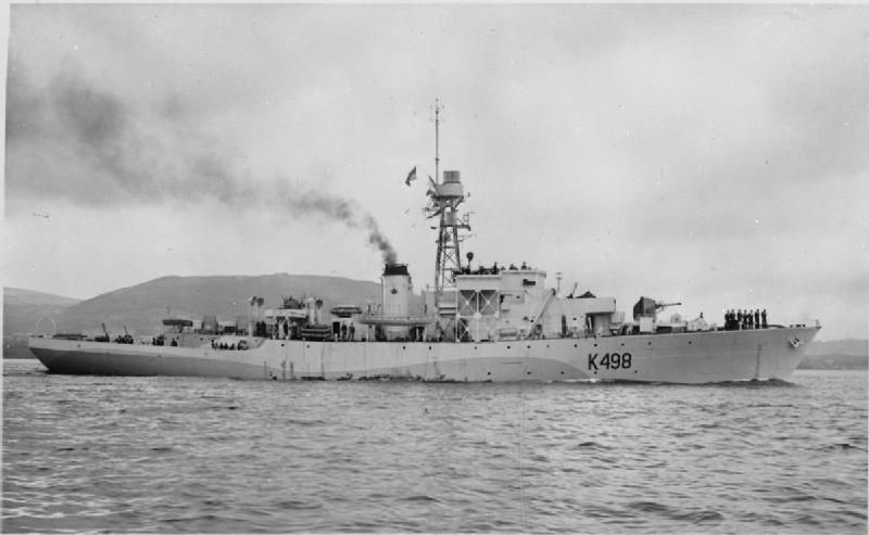 File:HMCS Petrolia FL17426.jpg