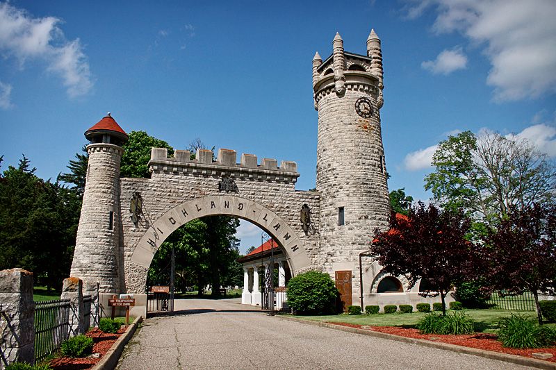 File:Highland Lawn Cemetery.jpg