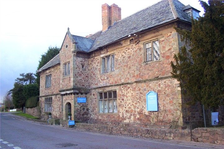 File:Narborough Hall, Leicestershire, UK.jpg