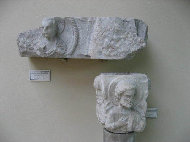 File:Pammakaristos Church fragments.JPG