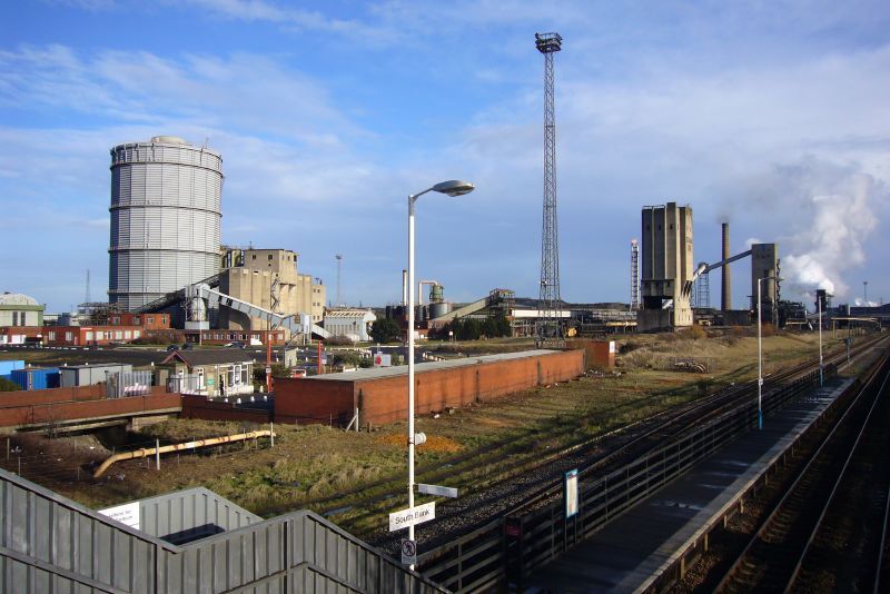 File:South Bank railway station in 2007.jpg