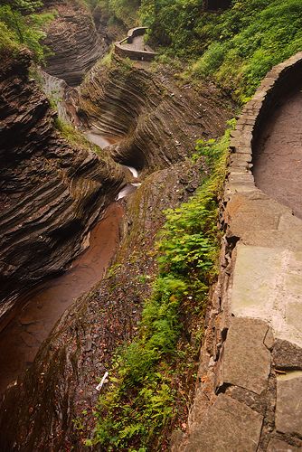 File:Watkins Glen Cavern Cascade David Sullivan.jpg