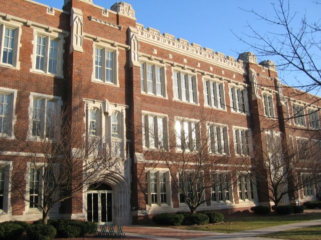 File:Grinnell College Alumni Recitation Hall.jpg