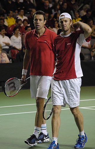 File:Nestor Niemeyer 2009 Davis Cup 1.jpg