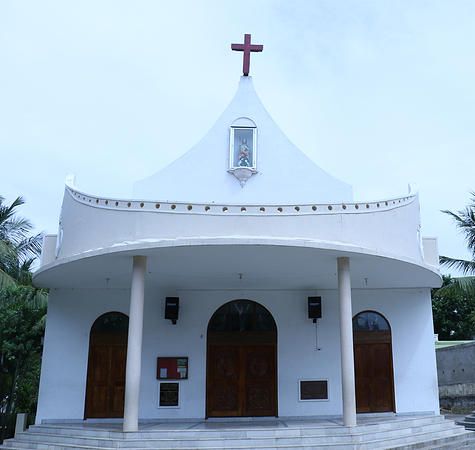 File:St Judes Church, Assisi Nagar, November 2015.jpg