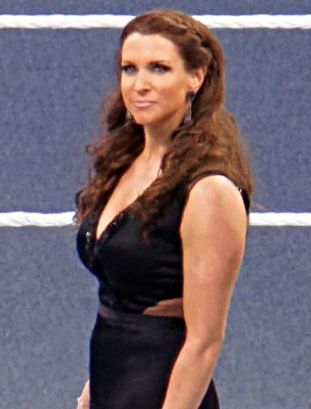 File:Stephanie McMahon WrestleMania 31 in 2015.jpg