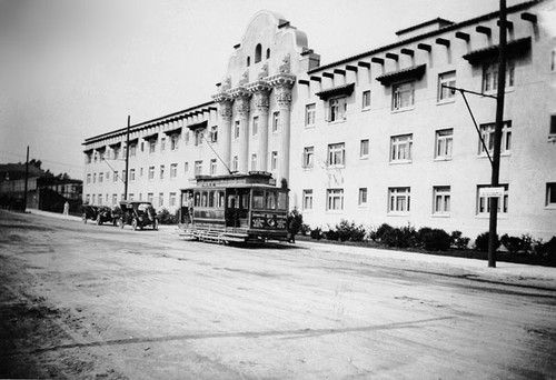 File:CasadelReyhotelUnionTractionstreetcar20.jpg