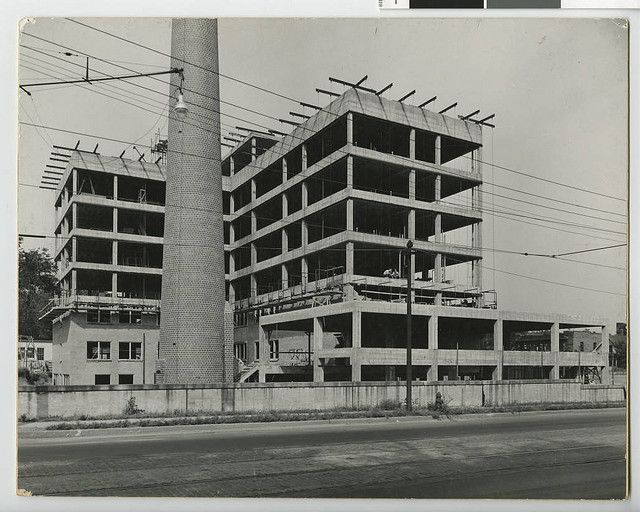 File:Construction of Mount Sinai Hospital.jpg