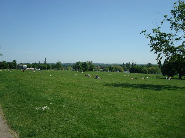 File:Danson Park.jpg