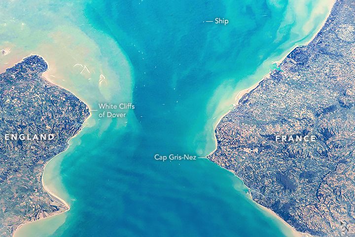 File:ISS054-E-53958 (Strait of Dover).jpg