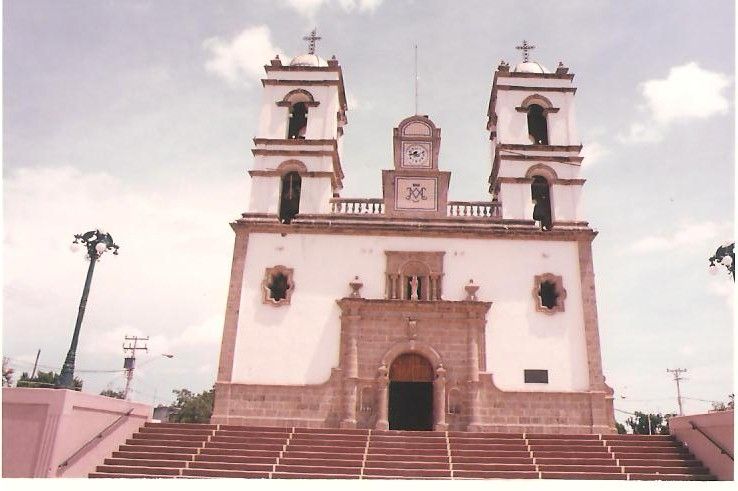 File:Iglesias Guasave (18678139318).jpg