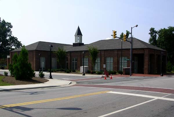 File:Kannapolis Amtrak Station.jpg