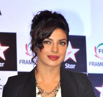 File:Priyanka Chopra at the 2014 Ficci Frames.jpg