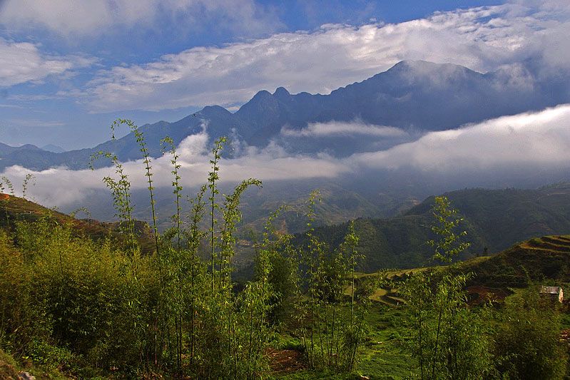 File:SapaMountains.jpg