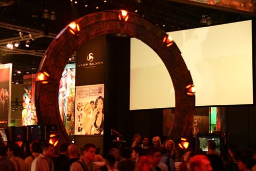 File:Stargate E3-2005.jpg