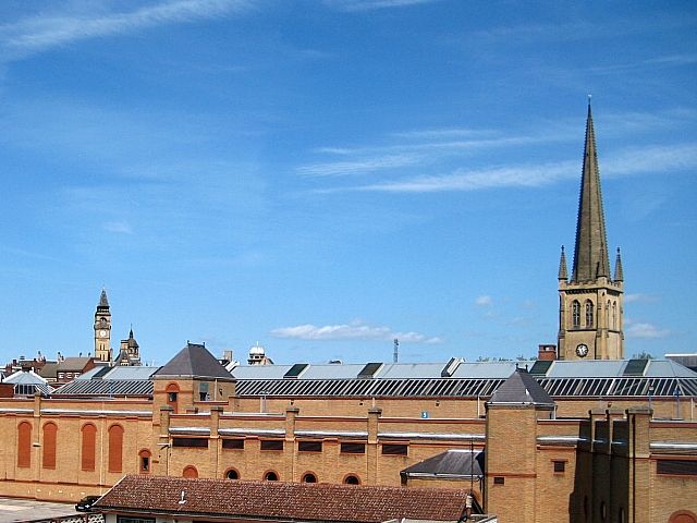 File:Wakefield skyline - geograph.org.uk - 1337395.jpg