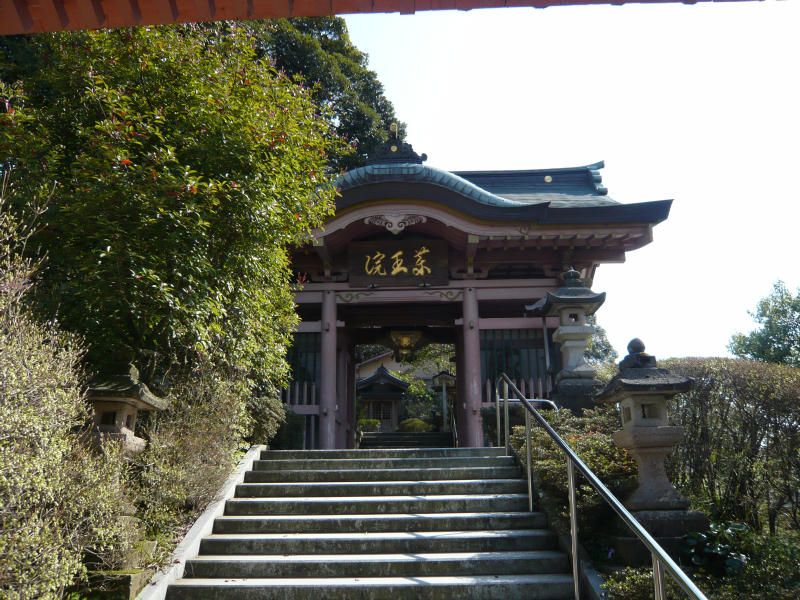 File:Yamashiro yakuouinn.jpg