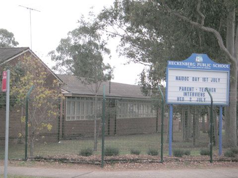 File:Heckenberg Public School.jpg