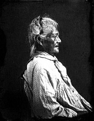 File:Hedemann Old Hawaiian woman 1883, retouched.jpg